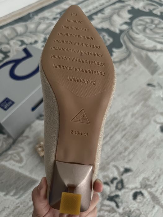 Новые Женские туфли