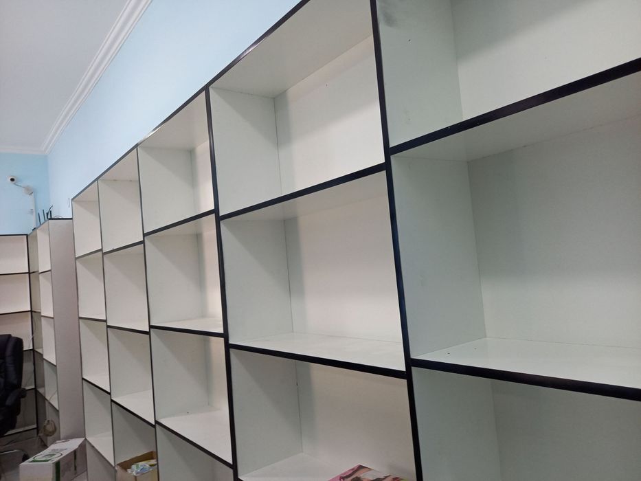 Ishga tayyor rastalar mebellar sotiladi