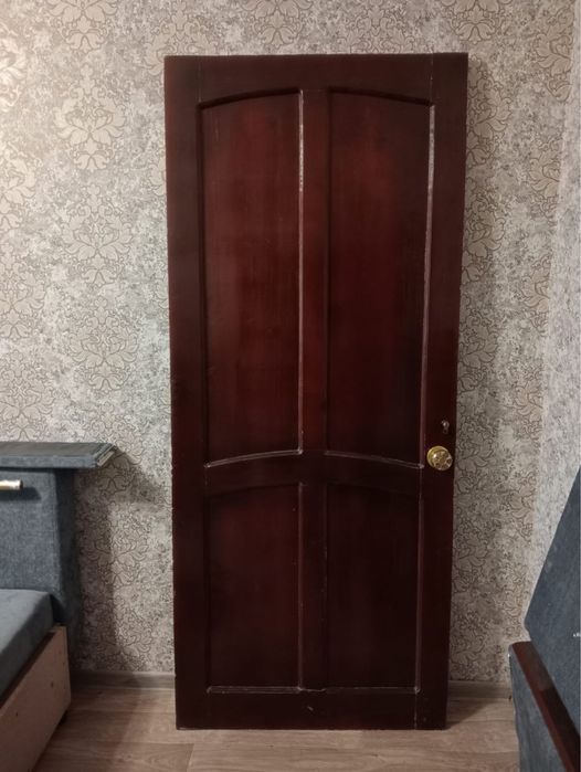 Дверь есик с замком