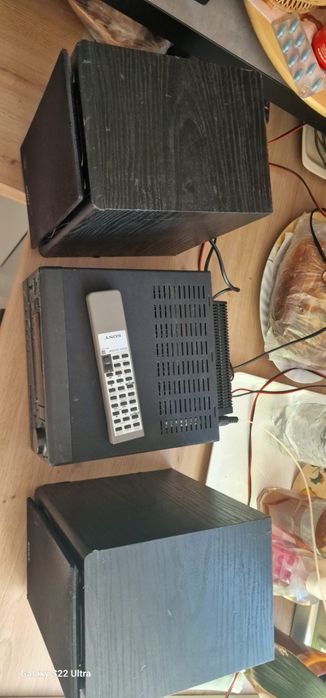 Micro sistem SONY mhc-1600 cu boxe și telecomanda