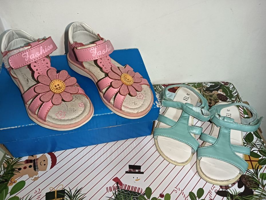 Lot sandale măsura 26