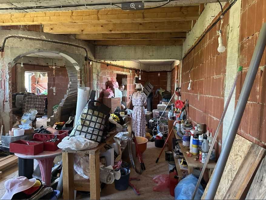 Продава се Къща в Варна, Център - 200 кв.м за 1365 €/кв.м - Снимка #2