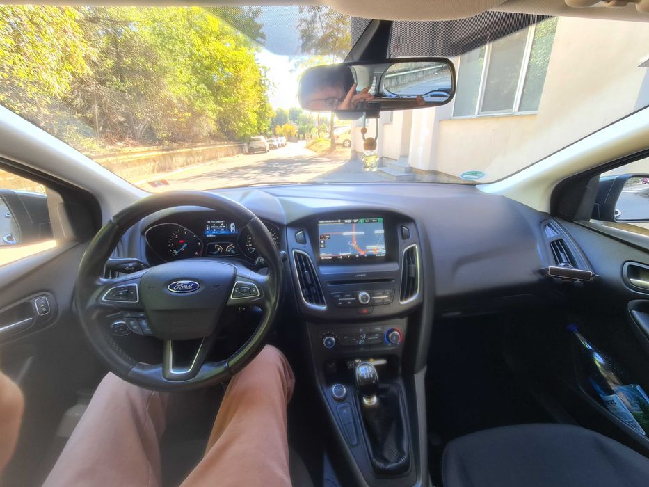 FORD Focus 2015 — imagine 5