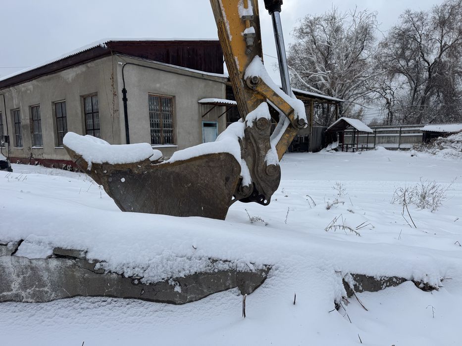 Экскаватор 3000 1.7 кубовый ковш