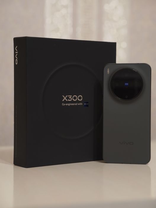 Vivo X300 Global (Официальный)