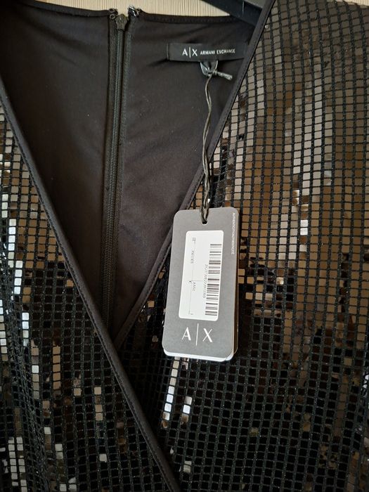 Нова, оригинална рокля на Армани