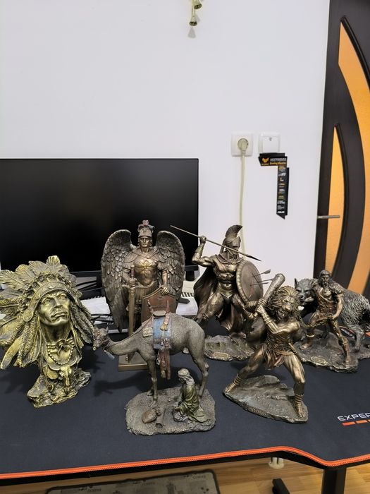 Vind Statuete din Metal, inpecabile, Noi Nouțe!