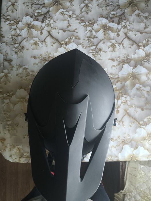 Продам шлем для мотоцикла