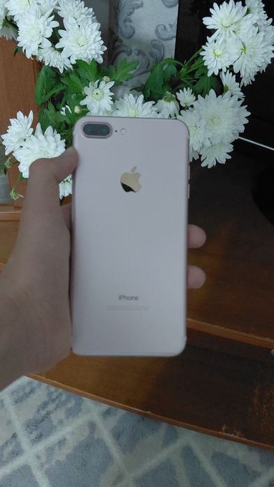 Продам iPhone 7 Plus 128GB