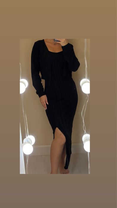 Платье новое продам