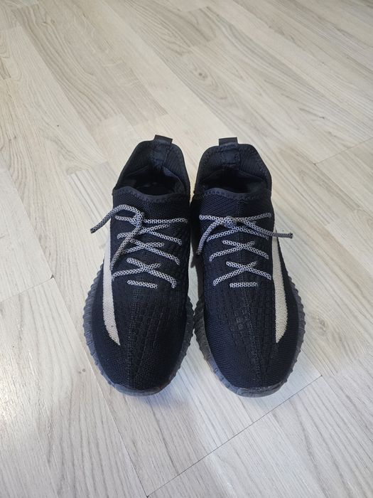 Легкие кроссовки 38 разм