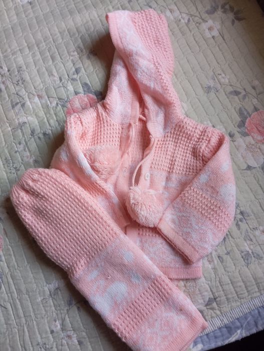 Bolalar kiyimlari sotiladi