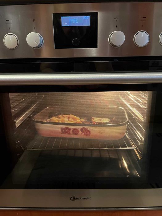 Комплект "BAUKNECHT"  фурна с 4 БРОЯ  керамични котлони -употребявани