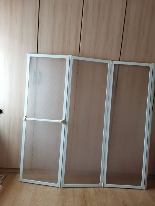 Vind paravan de duș se compune den 3 piese cum se vede în imagine