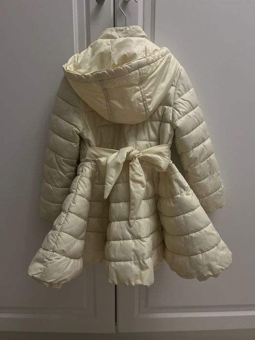 Продам куртку детскую 110 см