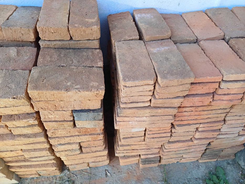 Caramida de pămânr pt sobe și olan.