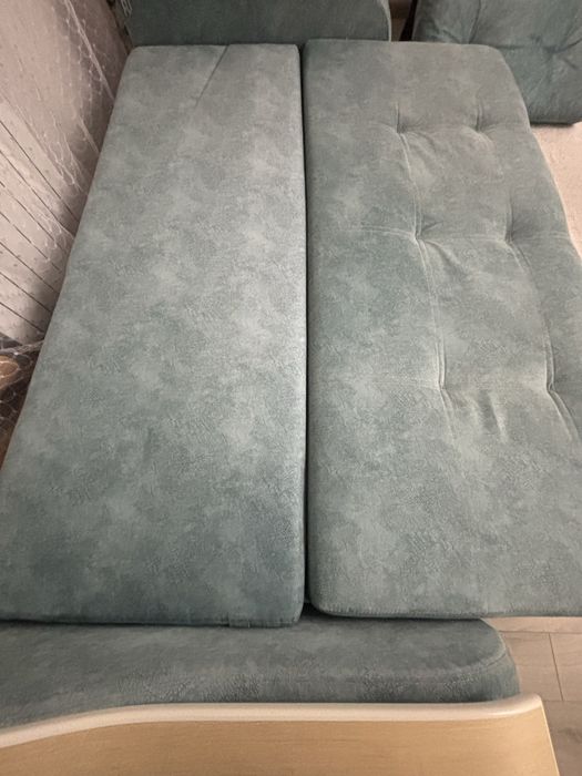 Продам диван недорого