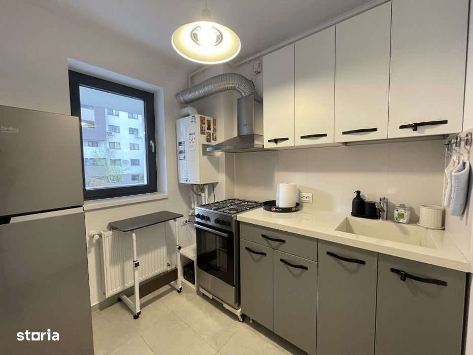 Garsoniera, 30mp, 9mp terasa, cetrala proprie, metrou, Hils Brauner