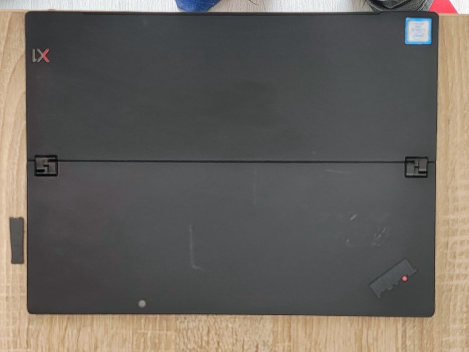 Tableta Windows 11 - Lenovo Thinkpad X1 gen3 Tablet - i5 gen8 - defect