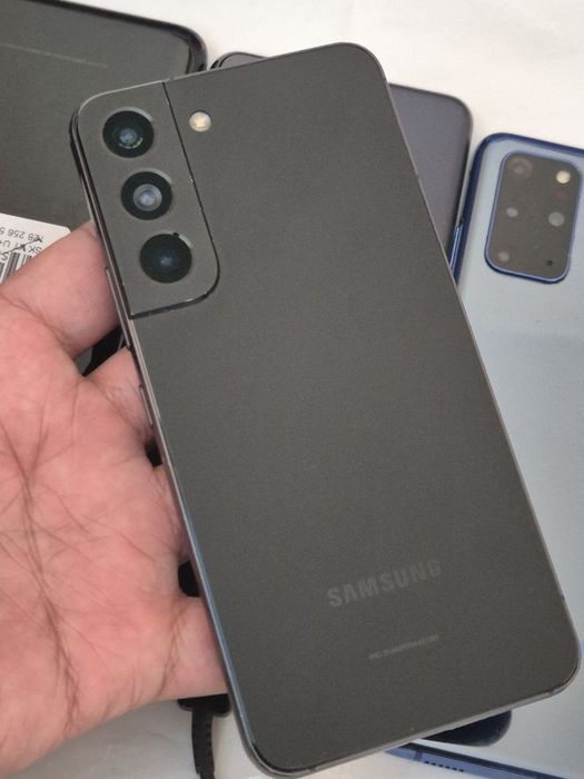 Samsung galaxy S22   5G 256gb