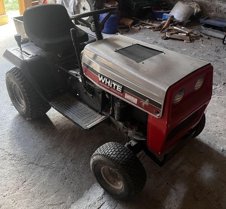 Se vinde tractor