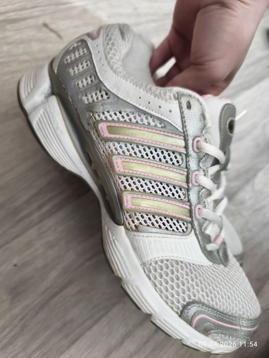 Кроссовки 39-40 Адидас оригинал