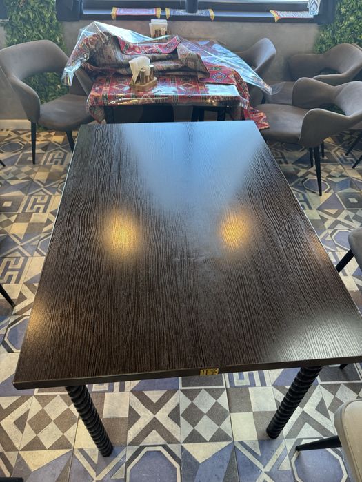 Продам столы и стулья