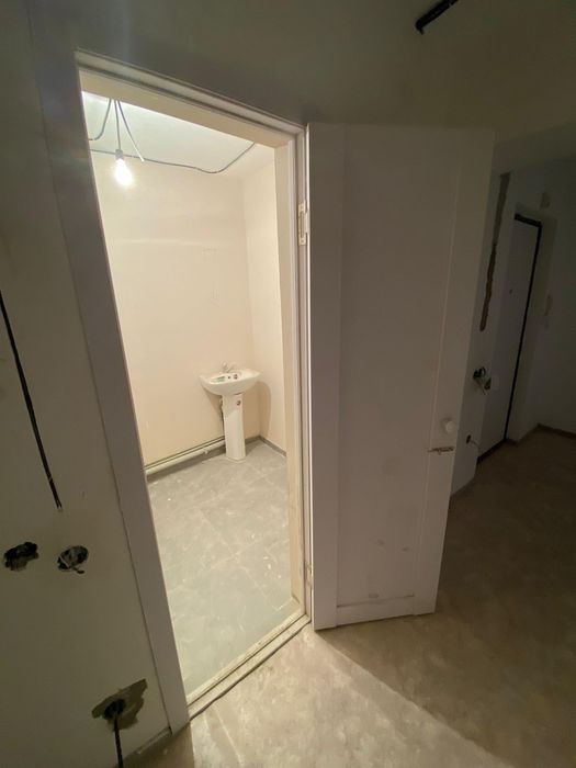 Продам крашеную МДФ дверь