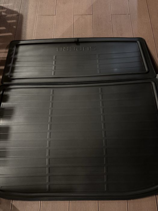 Tava / Pres porbagaj + tunel Skoda Superb originale. sigilate