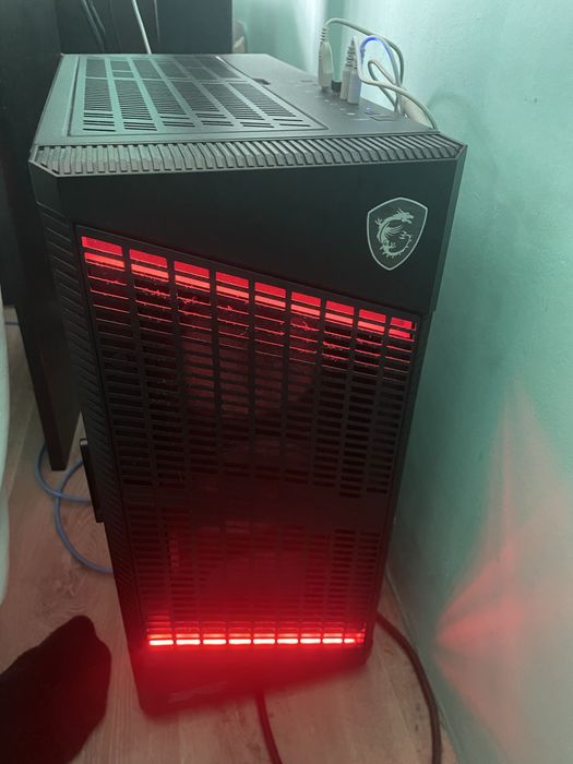 Продавам геймърски компютър