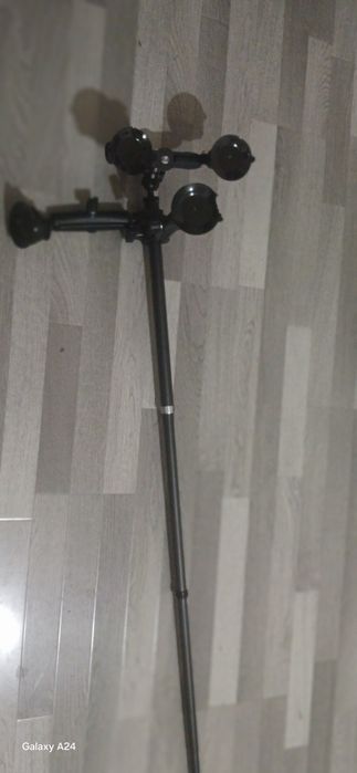 Крепление на авто для камера