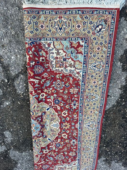 ръчно тъкан ориенталски килим