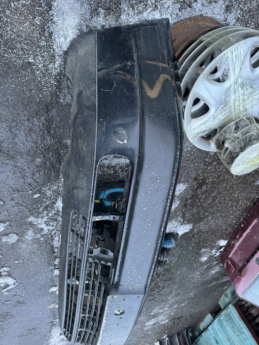 Передний бампер Ауди С4