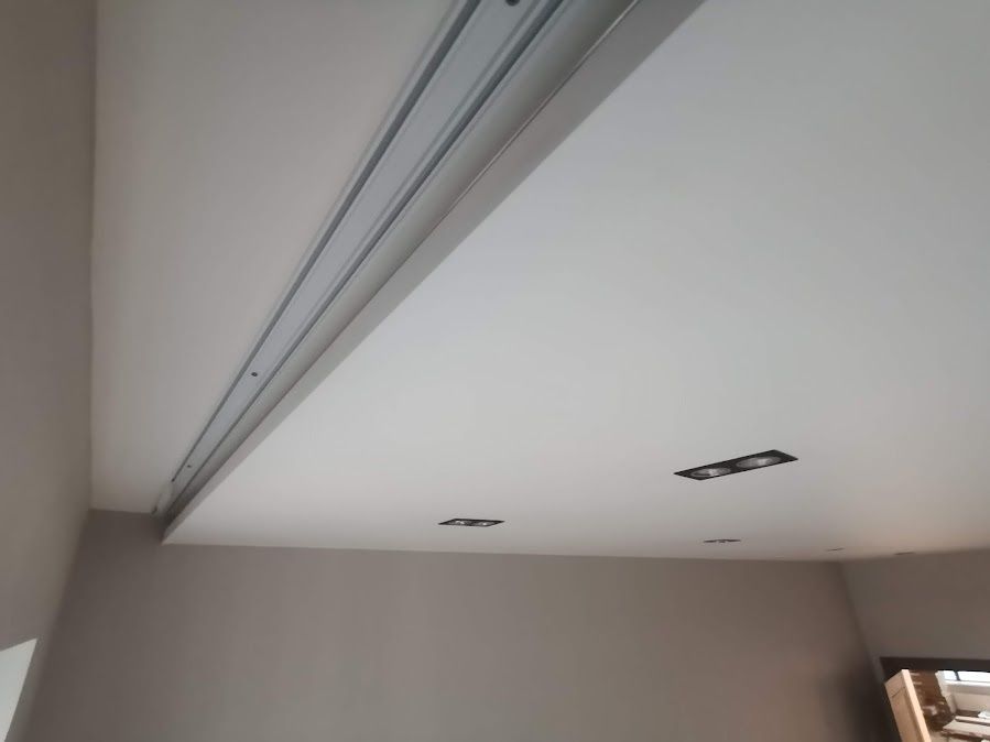 Натяжные потолки