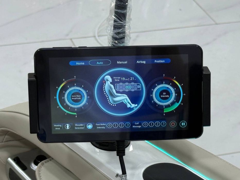 Массажное кресло Renomax 2026 R-012 бежевое