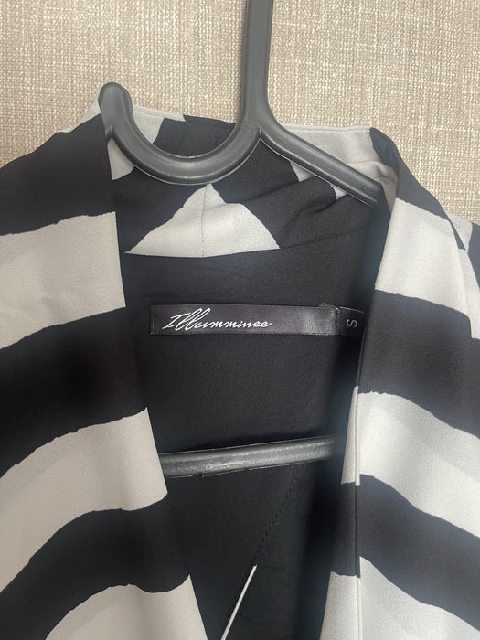 Дамски сака и шлифери