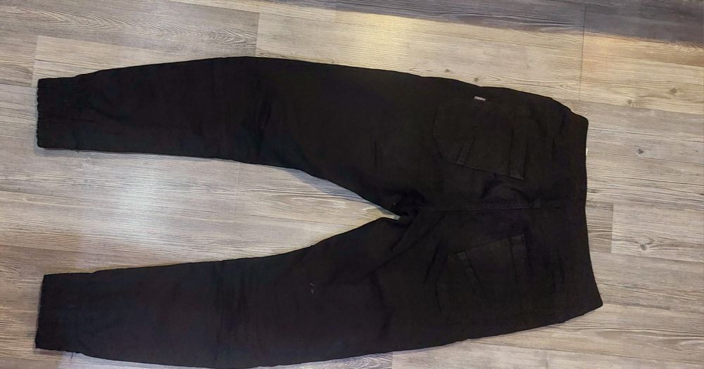 Дънки нови на  Cropp