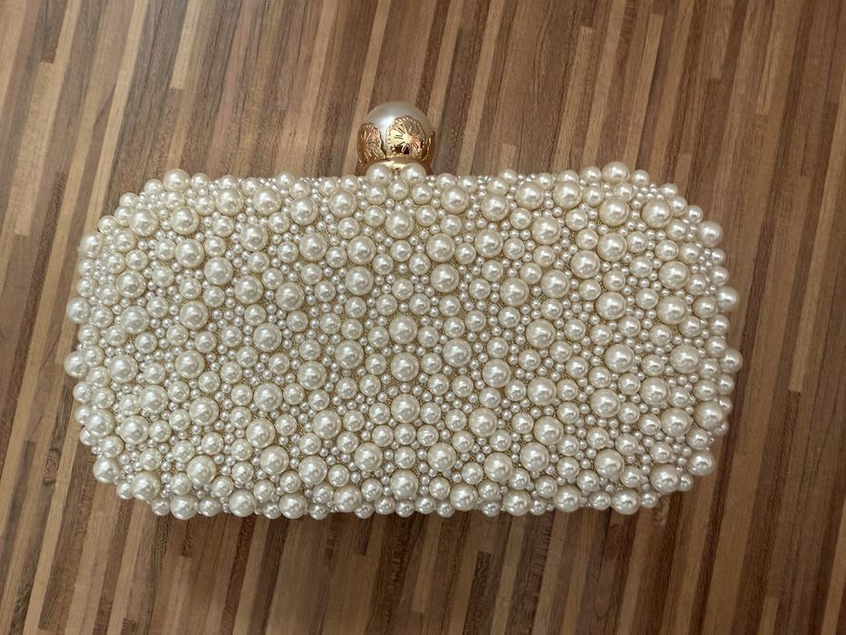 Официална чанта с перли