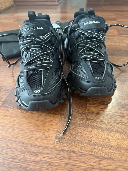 Adidasi Balenciaga track cu lumini marimea 39 stare foarte buna, purtati doar de cateva ori