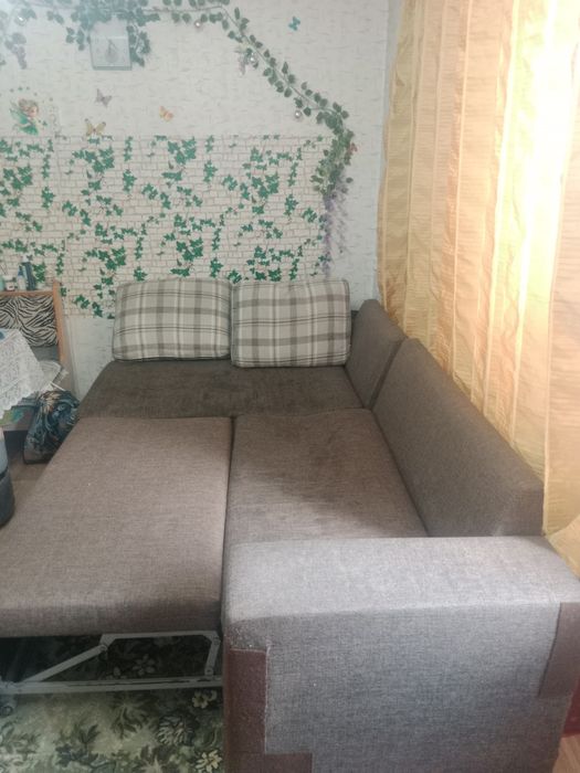 Диван угловой раздвижной