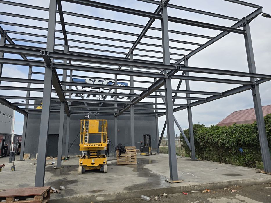Confectionam structuri metalice in ateliere cu sudori profesionisti si