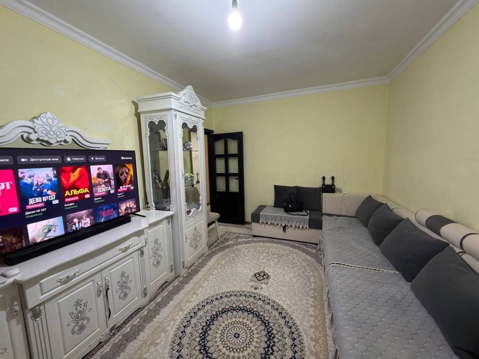 Юнусабад 18 квартл 2 ком 77 серия средным состаяния