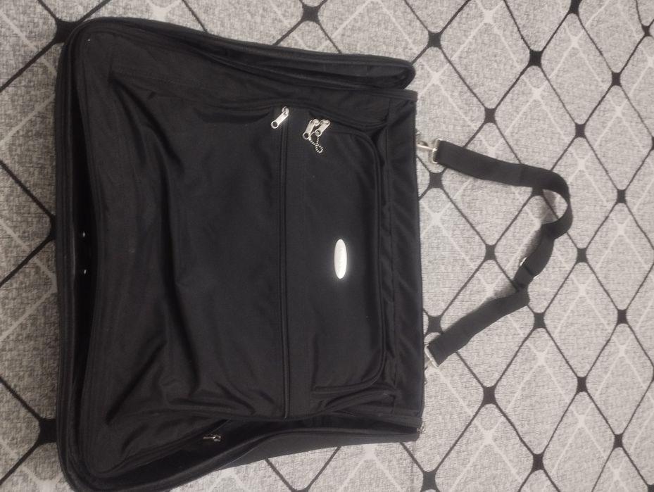 Продам сумку портплед.за 12000тг.