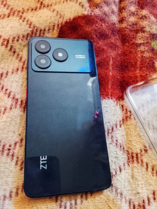 Продам телефон ZTE