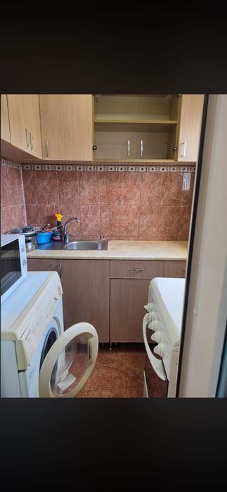 Închiriez garsonieră