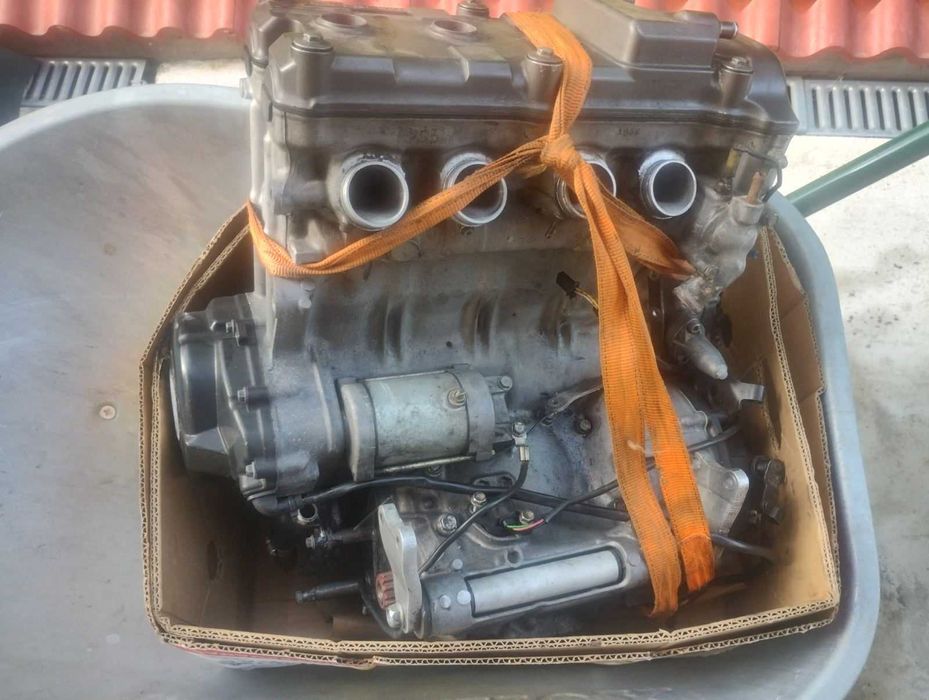 Honda CBR 919 на части