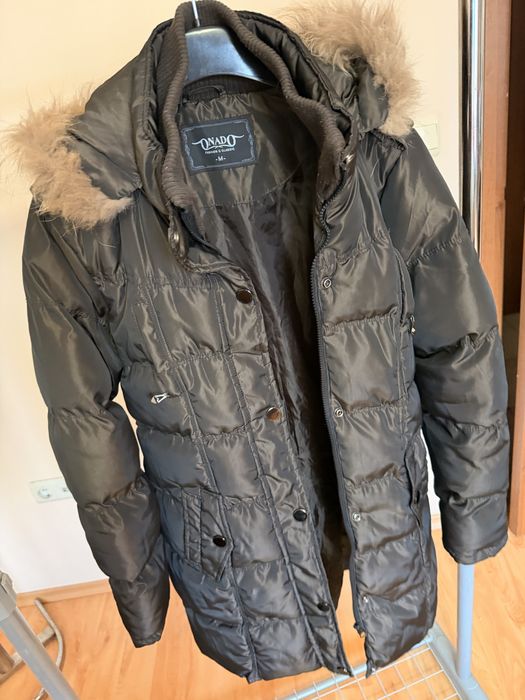 Пухенка в кафяво с косъм от лисица