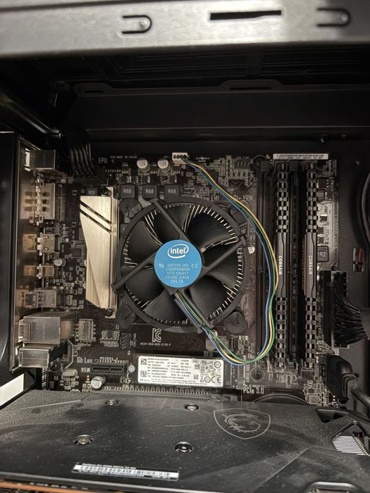 Procesor intel i5 7600 + placa de baza