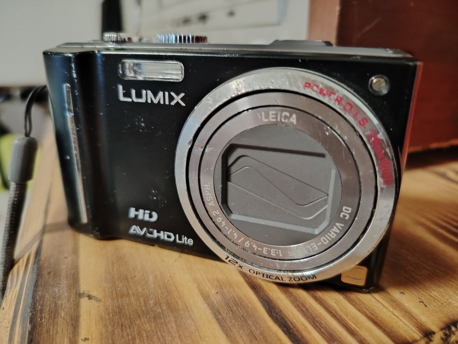 Aparat foto Panasonic Lumix TZ10