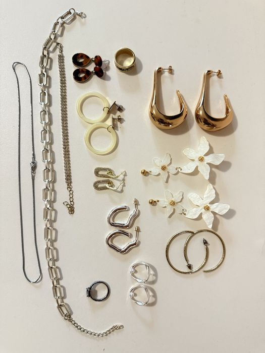 Лотове от бижута.